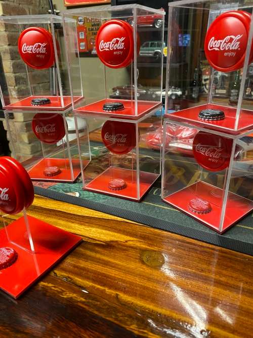 COCA COLA YO-YO IN CUSTOM DISPLAY CASE
