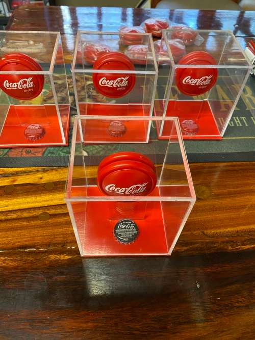 COCA COLA YO-YO IN CUSTOM DISPLAY CASE