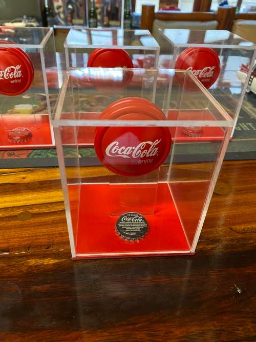 COCA COLA YO-YO IN CUSTOM DISPLAY CASE