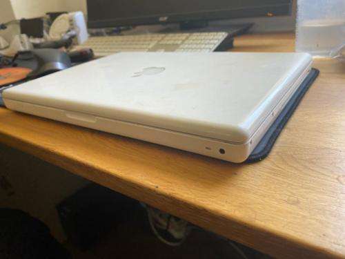 Mackbook 13` 2007 *READ*