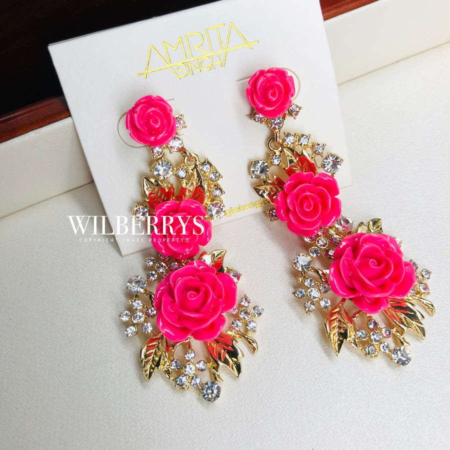 Must see! Retail: R1050.00 AMRITA NEW YORK Lyon Floral Earring Fuschia