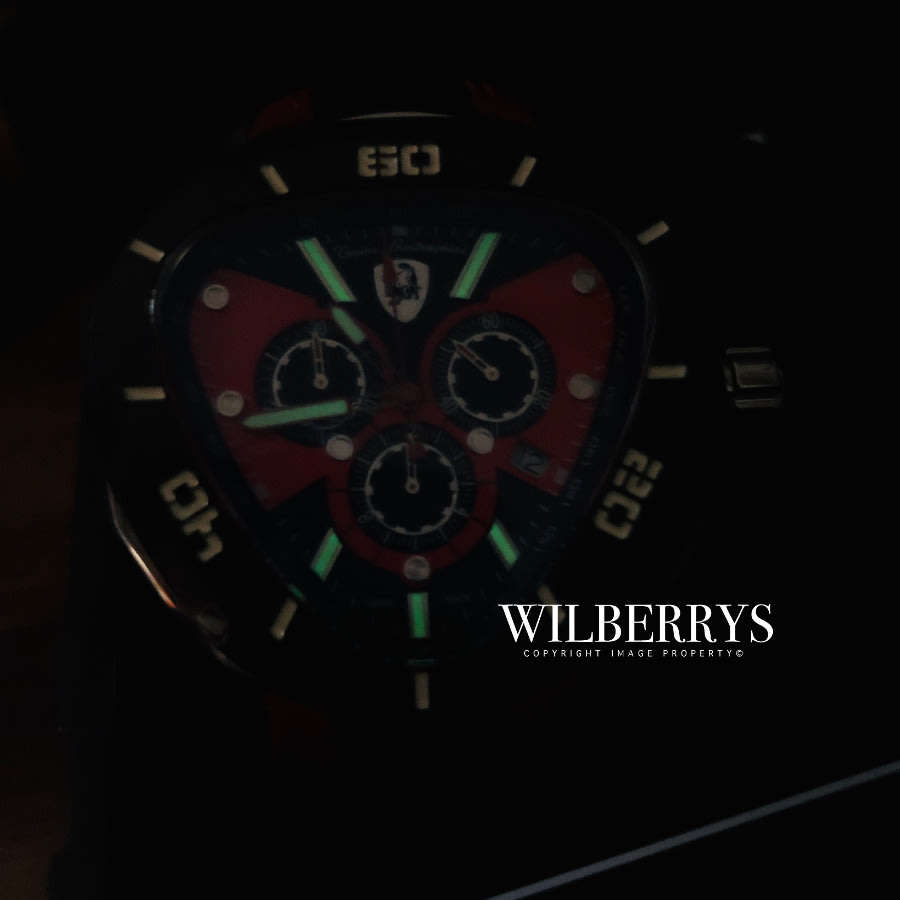 Retail: R30,000.00 Tonino Lamborghini Men's SPYDER BLACK/RED EDITION Carbon Fiber Chronograph Watch