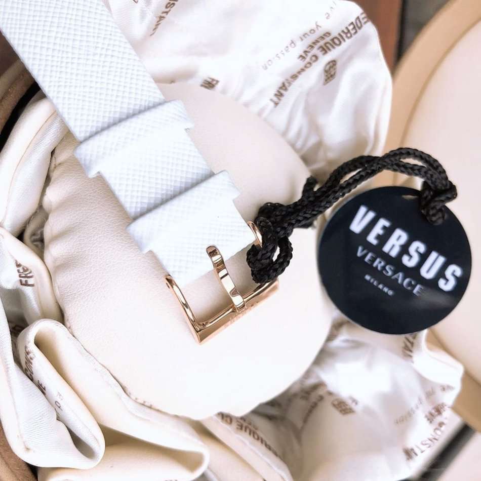 Retail: R8000.00 VERSACE Women's Medusa Moscova Leather Watch BRAND NEW NEW IN BOX