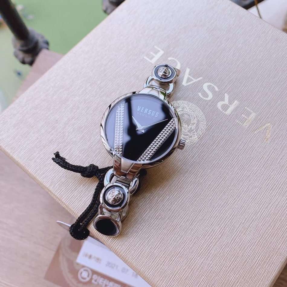 Retail: 7,000.00 VERSACE Women's VERSUS SAINT GERMAIN Watch BRAND NEW IN BOX + PAPERS