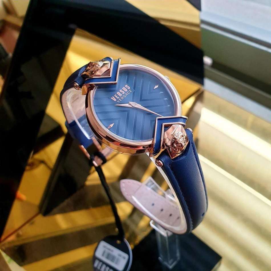 Retail: R8000.00 VERSACE Women's Empress Blue Leather Watch BRAND NEW NEW IN BOX