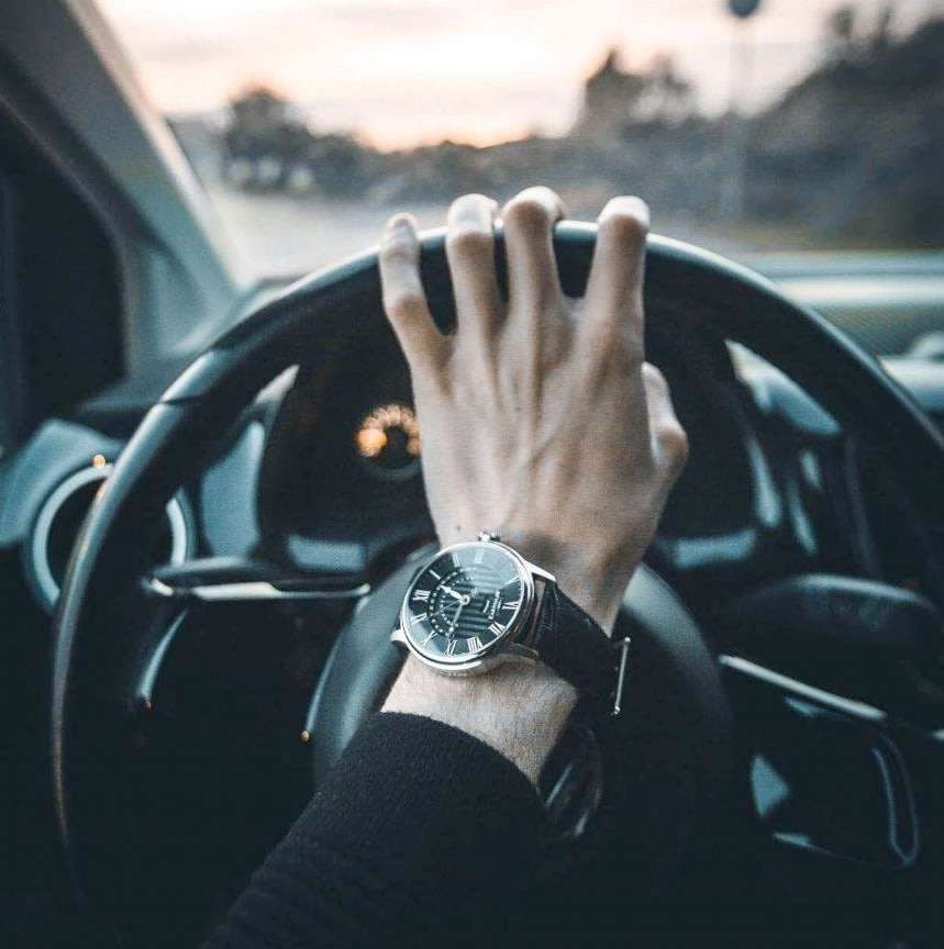 Retail: R8,200.00 Thomas Earnshaw British Grande Date Leather Watch GENUINE, BRAND NEW