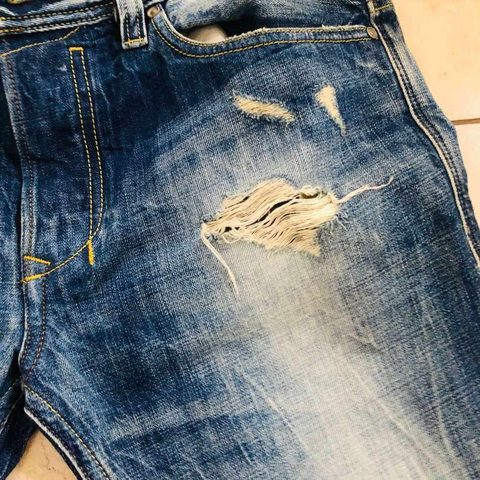 100% genuine*** DIESEL Men's Safado Limited Edition Jeans  Size 29 Waist Reg Slim New without Tags