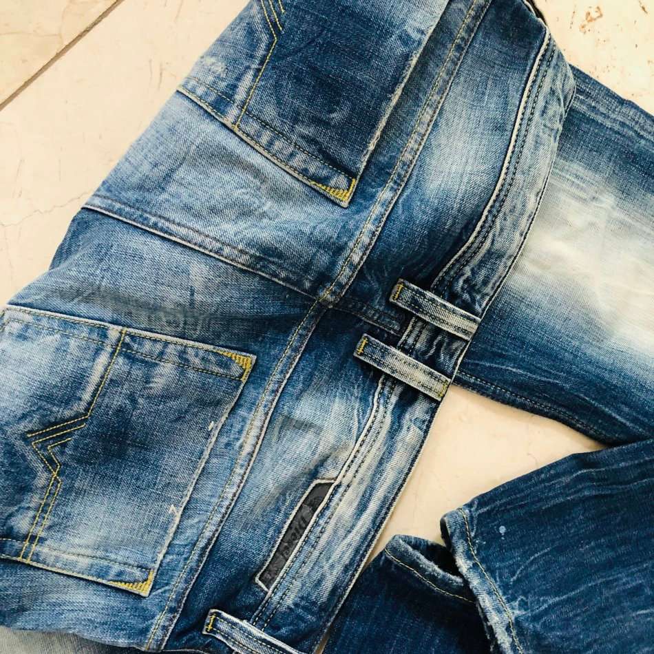 100% genuine*** DIESEL Men's Safado Limited Edition Jeans  Size 29 Waist Reg Slim New without Tags