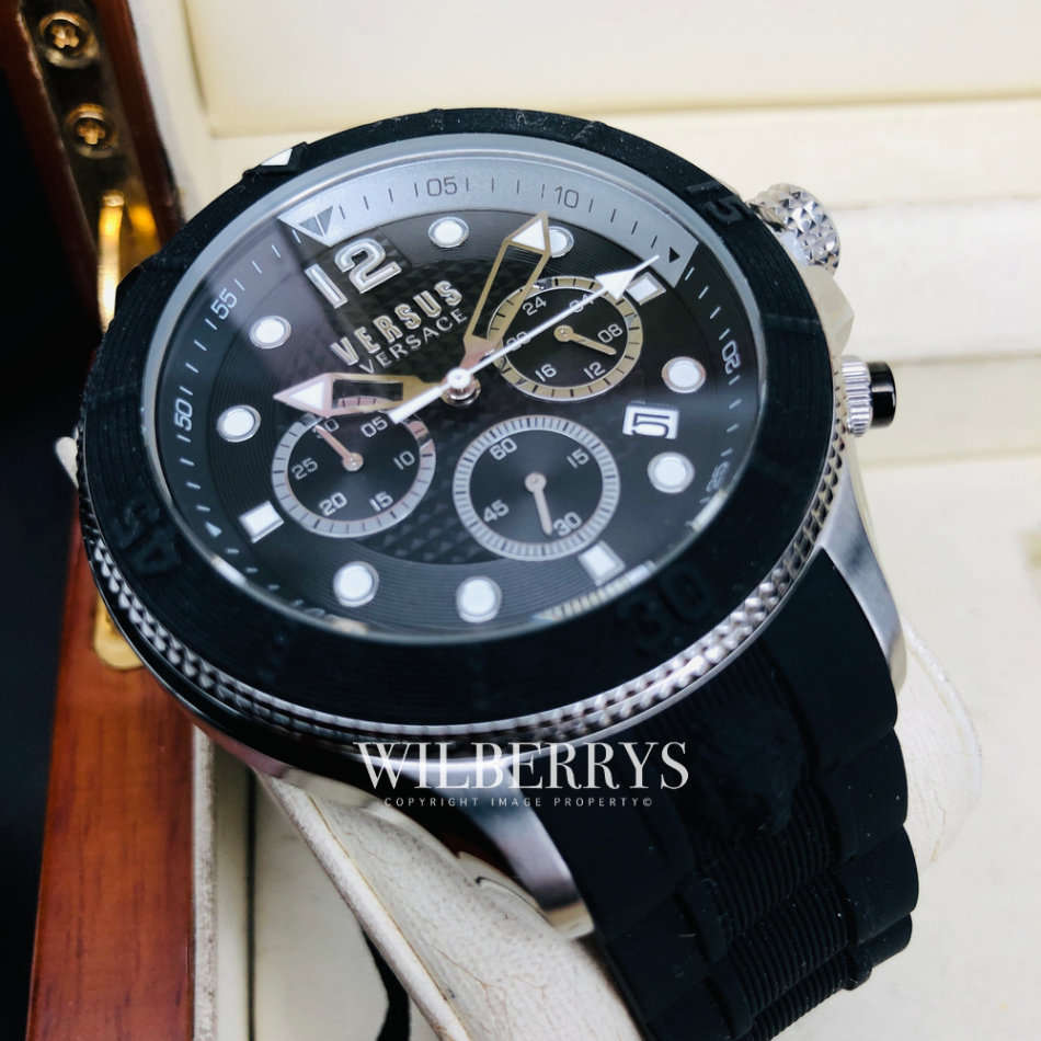 Retail: R9000.00 VERSACE Men's Versus Saint Germain SPORTS CHRONOGRAPH Watch BRAND NEW