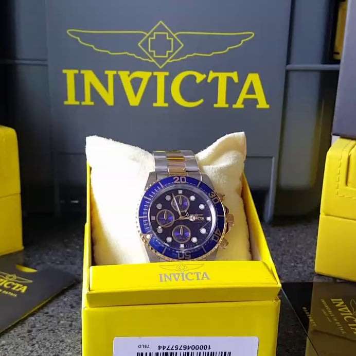 Retail: R7,999.00 INVICTA Men's SEA DWELLER 200M Chronograph Watch BRAND NEW IN BOX