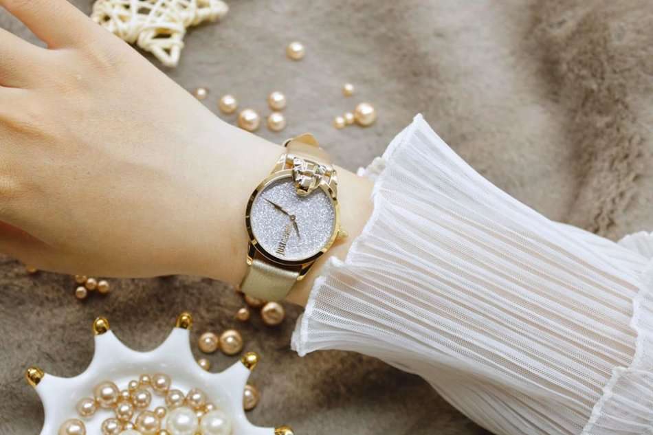 R6999.00 ROBERTO CAVALLI Women's JC Cougar Leather Bling Dial Watch BRAND NEW IN BOX