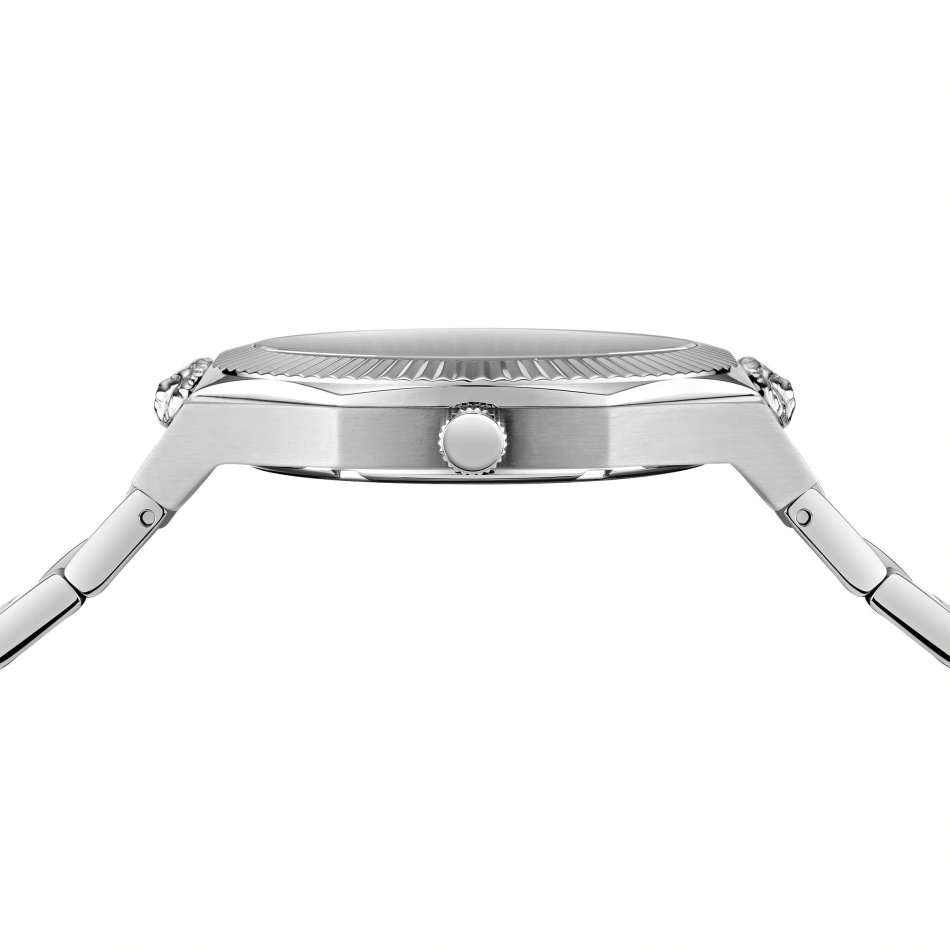 **Retail: R10,000.00*** VERSACE Men's Versus Chicago Surgical Steel Watch BRAND NEW IN BOX