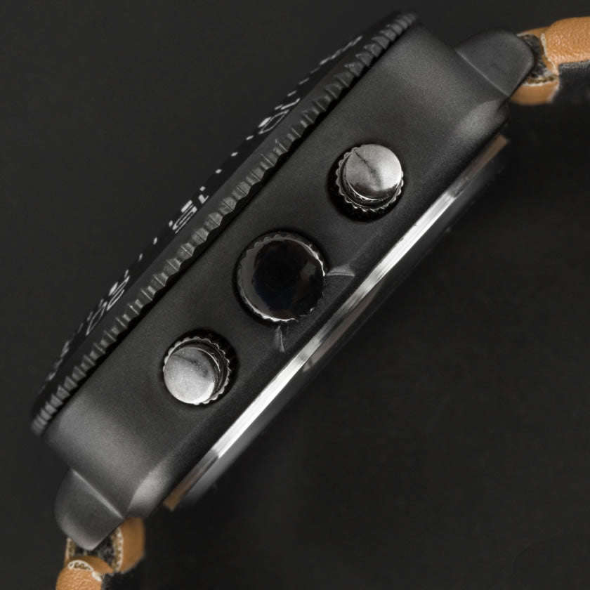 Retail: R3,999.00 INFANTRY MILITARY CO. Men's Tank ACU Silicon 47mm BIG Dual Movement Watch Grey NEW