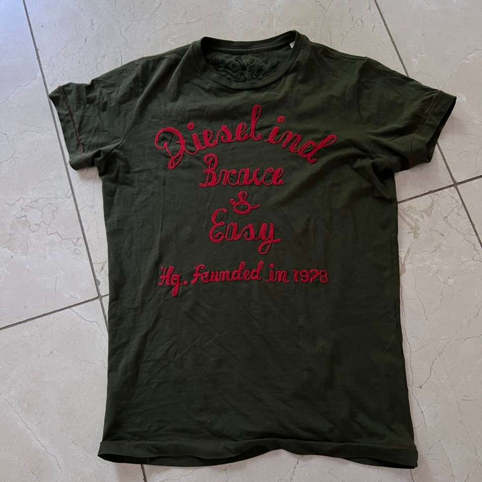 DIESEL 'Brave and Easy' Olive/Army Green T-Shirt Size M  - 100% GENUINE NEW without tags