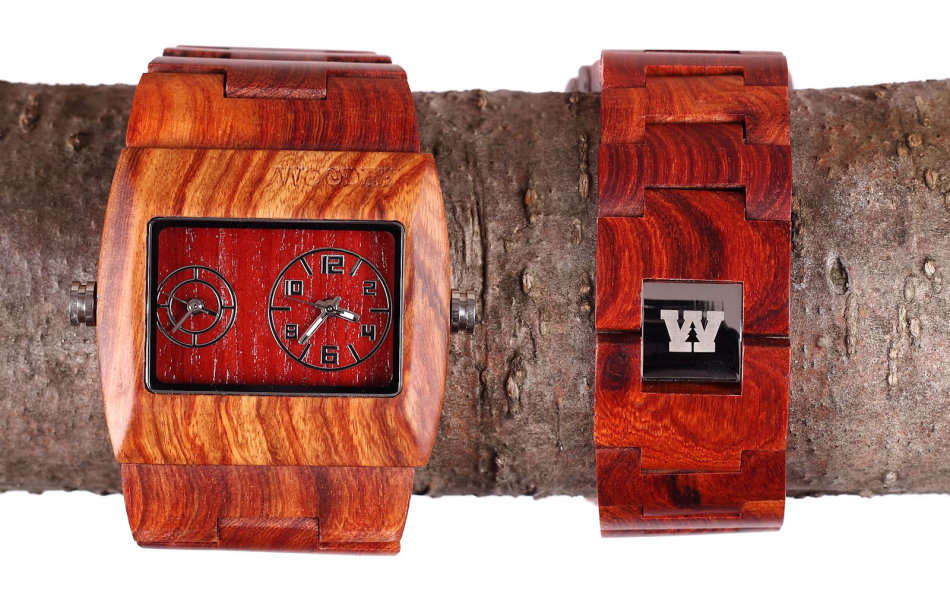 Retail: R2,499.00 WOODEE ® Men's 44mm Adirondack Mahogany Watch BRAND NEW