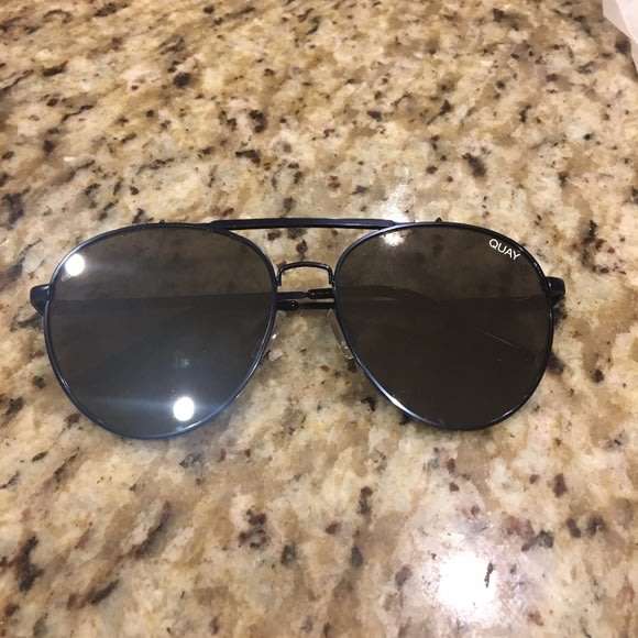 must see!! QUAY Women's LICKETY SPLIT Aviator Sunglasses **AUTHENTIC BRAND NEW