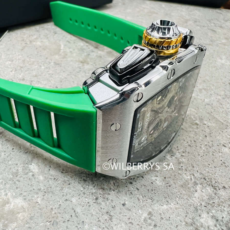 ONOLA Grande Prix Shanghai Quartz Chronograph Watch - Silver/Green