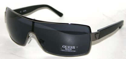 **R2,950.00** Authentic GUESS Men's Modern Aviator Sunglasses + Guess GOLD Case + documents