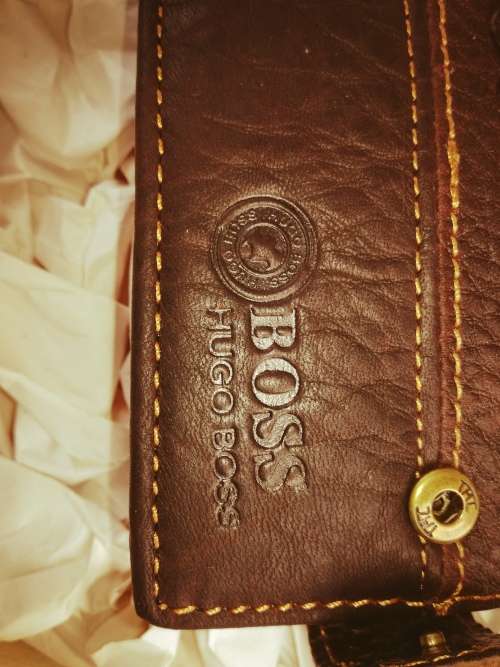 HUGO BOSS LEATHER WALLET