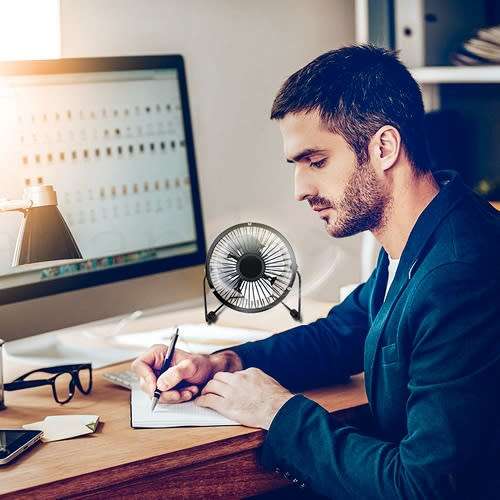 Powerful Mini USB Fan. Silent, Portable & Efficient. Can be plugged in anywhere you go.