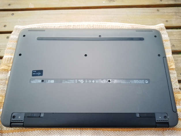 HP Notebook G250 TPN-C125. 15.6`  Intel Celeron N3060, 500GB HDD, 4GB RAM, Windows 10