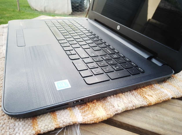 HP Notebook G250 TPN-C125. 15.6`  Intel Celeron N3060, 500GB HDD, 4GB RAM, Windows 10