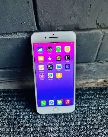 Apple iPhone 8 Plus 64GB Silver. Like New Condition