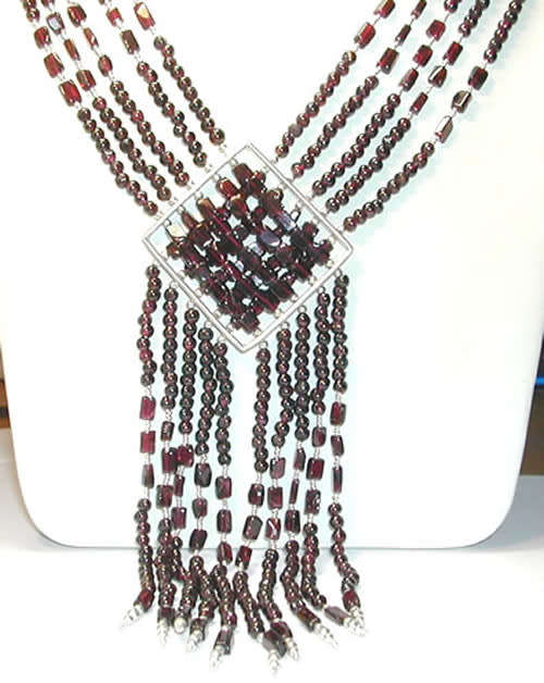 GARNET  Necklace