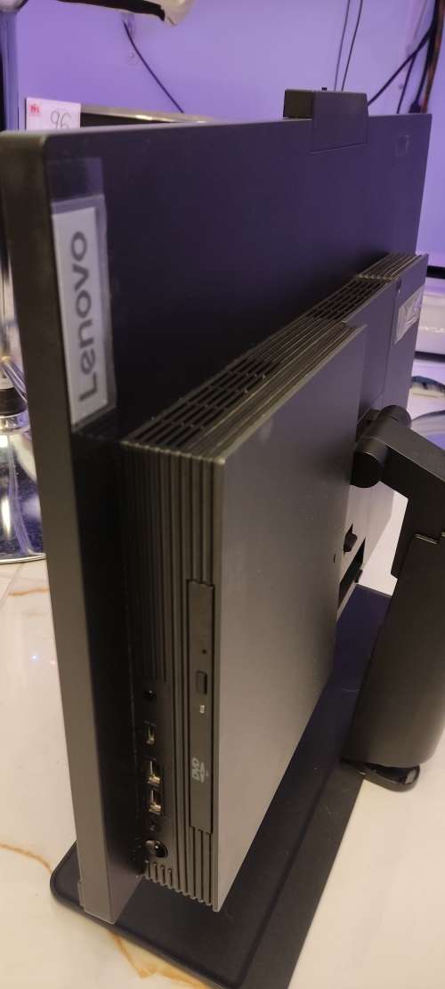 10th Gen Lenovo ThinkCentre M90a @ 2.90Ghz, 8gb Ram, 256gb nVME, USB 3.2, 24` Display, WiFi, Win10