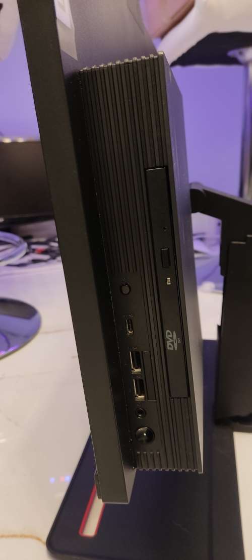 10th Gen Lenovo ThinkCentre M90a @ 2.90Ghz, 8gb Ram, 256gb nVME, USB 3.2, 24` Display, WiFi, Win10