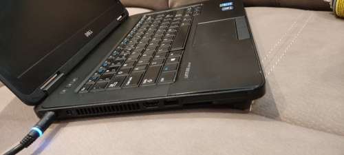 3x Dell Latitude Laptops (2x i5 + 1x Core 2 Duo) 1 Bid wins all 3, Please Read.