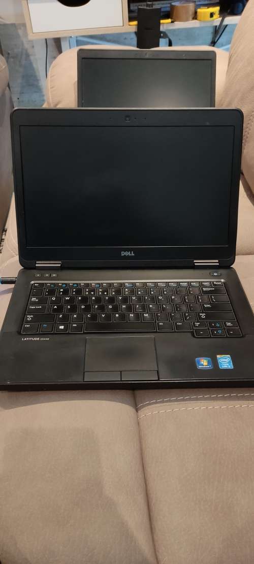 3x Dell Latitude Laptops (2x i5 + 1x Core 2 Duo) 1 Bid wins all 3, Please Read.
