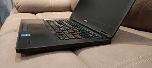3x Dell Latitude Laptops (2x i5 + 1x Core 2 Duo) 1 Bid wins all 3, Please Read.