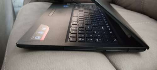 i3 Lenovo IdeaPad @ 2.00Ghz ,4gb Ram, 1TB HHD, 15.6 Display, HDMI, USB3.0, Windows10