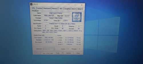 i7 7th Gen Lenovo Ideapad @ 2.70Ghz, 8gb Ram, 256gb nVme, USB Type-C, AMD GPU, Windows 10