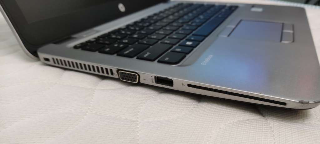 i7 Hp Elitebook 820 G3 @ 2.60Ghz, 8gb Ram, 500gb SSD, LTE. USB3.0+Type-C, Bang & Olufsen, Windows 10