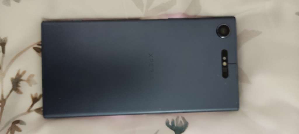 Sony xperia XZ1, 64gb , 4gb Ram, 5.2` Display, LTE