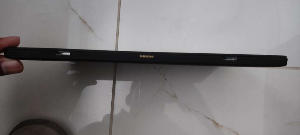 Proline QuadCore tablet @ 1.83Ghz, 2gb Ram, 32gb EMMC Flash, LTE/WiFi, Windows10