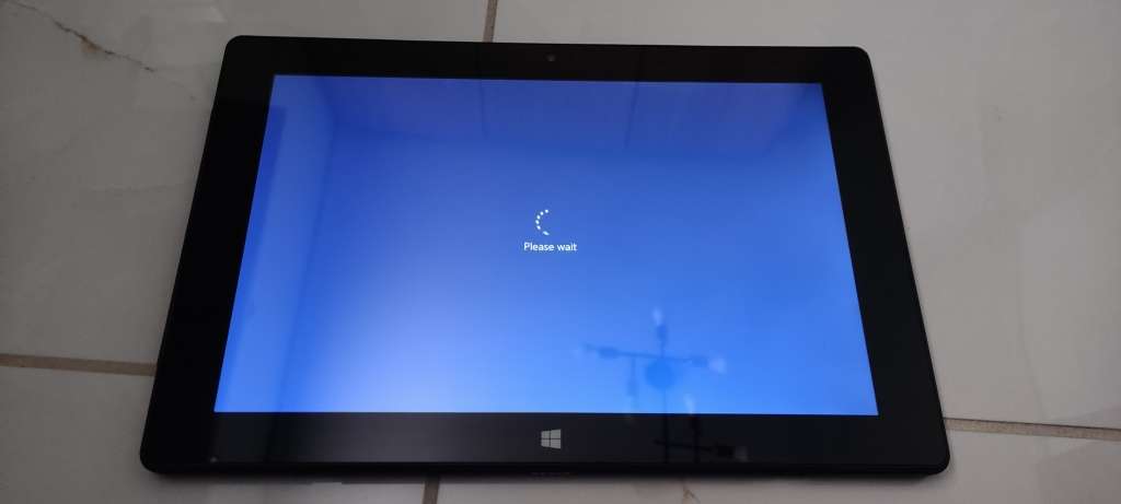 Proline QuadCore tablet @ 1.83Ghz, 2gb Ram, 32gb EMMC Flash, LTE/WiFi, Windows10