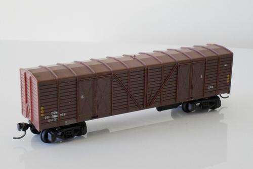 SAR Lima Cattle Wagon brown (HO) kadee couplers