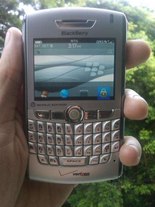 (UNLOCKED)Verizon Blackberry 8830 (Good Secondhand)