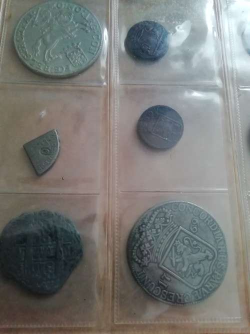 Complete Van Riebeeck Replica token set. Difficult to find in a set.