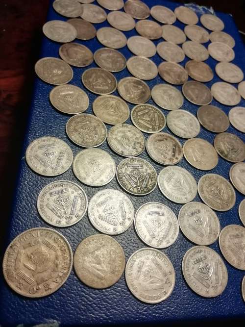 80% Silver SA Union coins. Weight  90grams