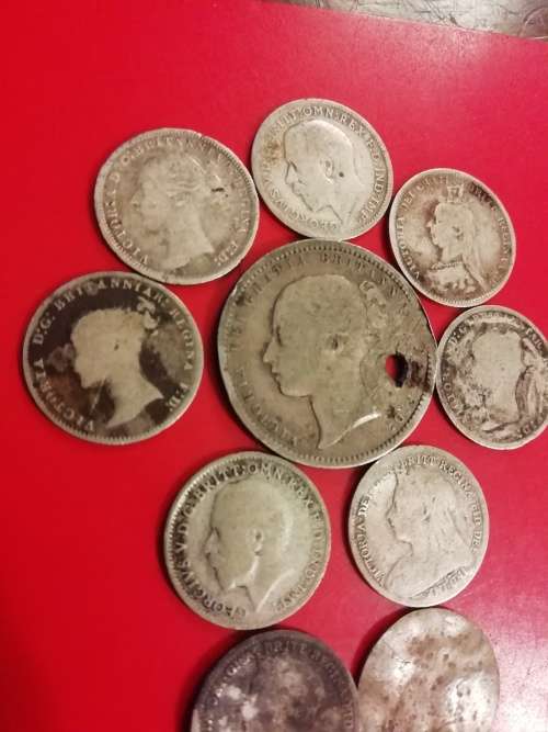 Sterling silver Great Britain coin lot. Mostly worn coins. 17grams