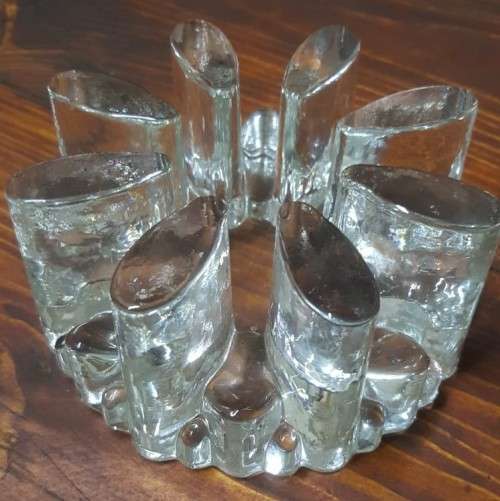 UNUSUAL 8 CIGARET GLASS ASHTRAY