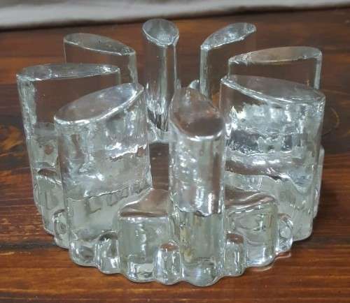 UNUSUAL 8 CIGARET GLASS ASHTRAY