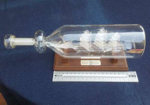 IMPOSSIBLE! BLOWN GLASS VIKING LONGSHIP IN A BOTTLE