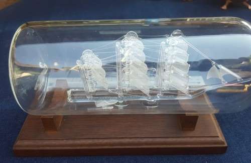 IMPOSSIBLE! BLOWN GLASS VIKING LONGSHIP IN A BOTTLE