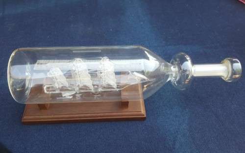 IMPOSSIBLE! BLOWN GLASS VIKING LONGSHIP IN A BOTTLE