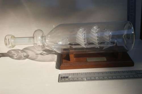 IMPOSSIBLE! BLOWN GLASS VIKING LONGSHIP IN A BOTTLE